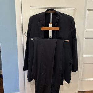 Joseph Abboud wool modern fit men’s suit